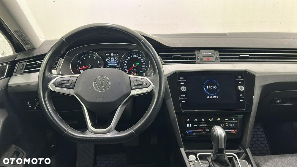 Volkswagen Passat - 9