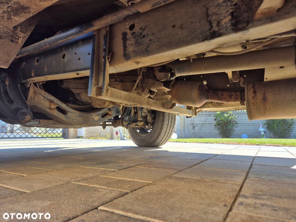 Iveco DAILY 40C18 180KM DO PRZEWOZU ZWIERZAT BYDŁA KONIOWÓZ - 38