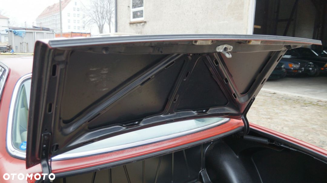 Mercedes-Benz W123 - 36