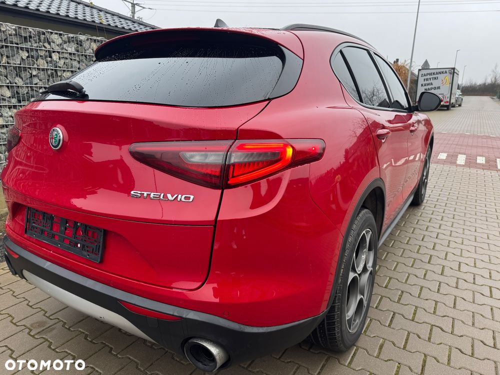 Alfa Romeo Stelvio 2.0 Turbo 16V AT8-Q4 Super - 7