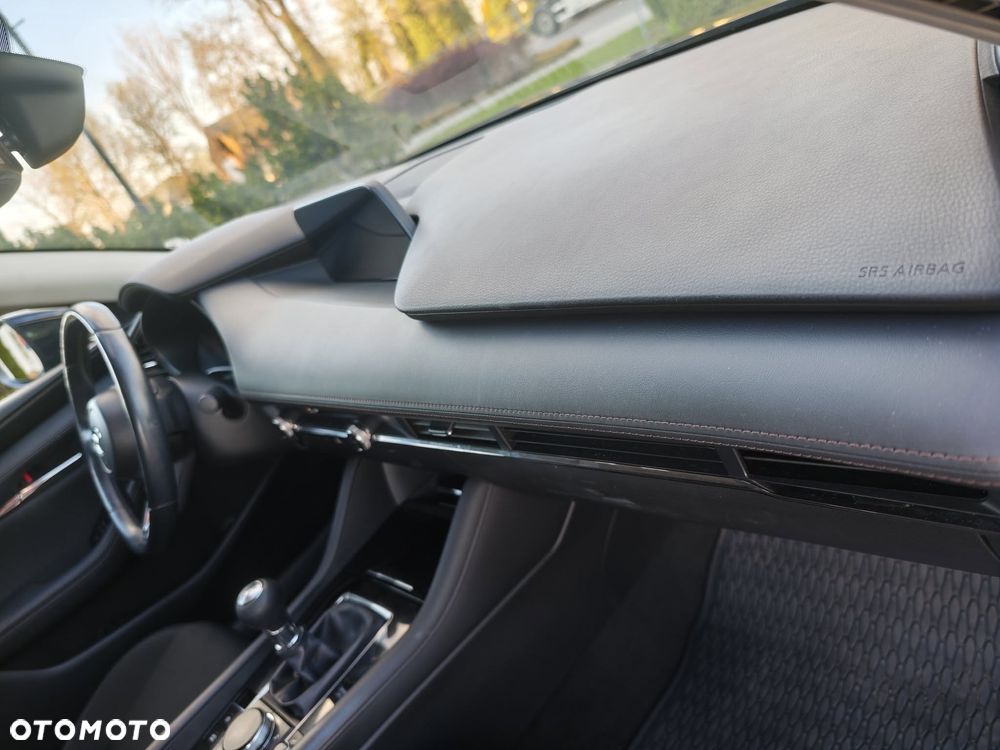 Mazda 3 e-SKYACTIV-G 122 M HYBRID EXCLUSIVE-LINE - 9