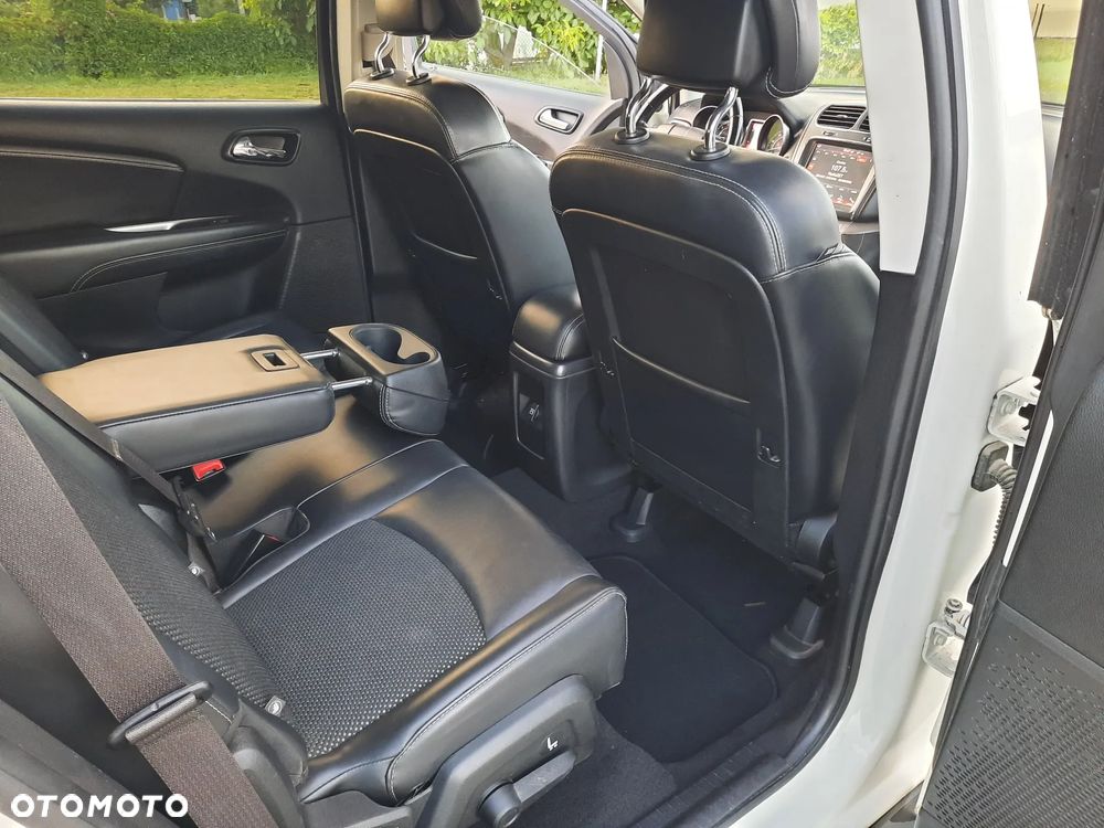 Dodge Journey - 16