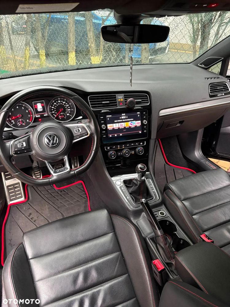 Volkswagen Golf GTI (BlueMotion Technology) Performance - 9