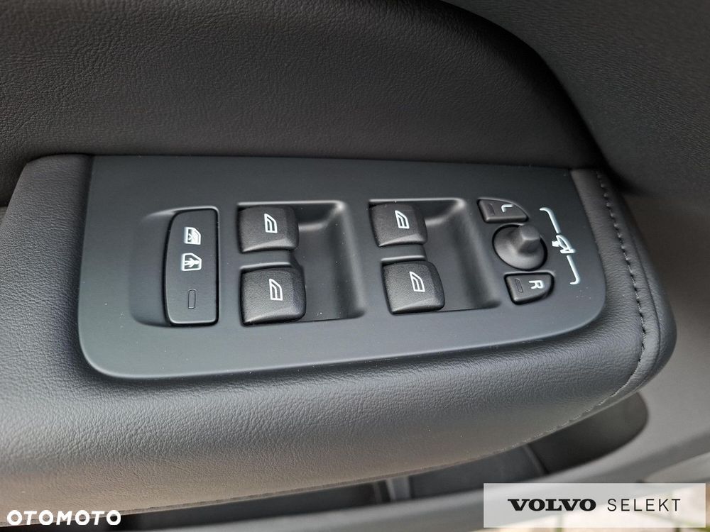 Volvo XC 60 - 24