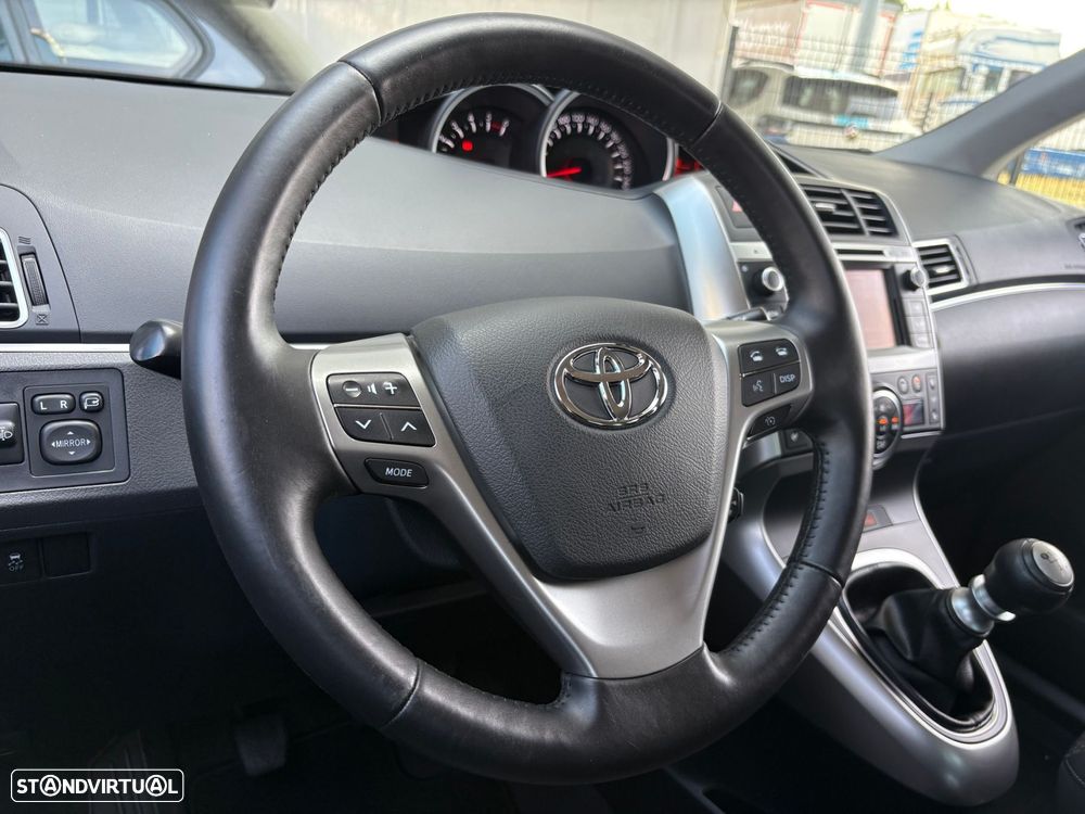 Toyota Verso 2.0 D-4D Exclusive+GPS - 8