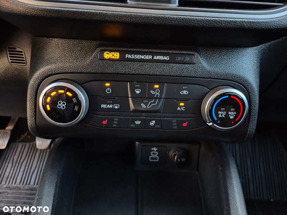 Ford Focus SW 1.5 EcoBlue S&S ACTIVE - 11