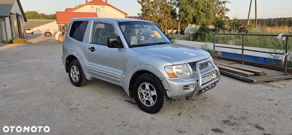 Mitsubishi Pajero - 8