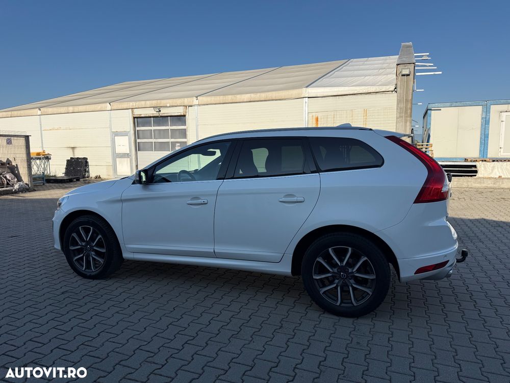 Volvo XC 60 D5AWD R-Design - 22