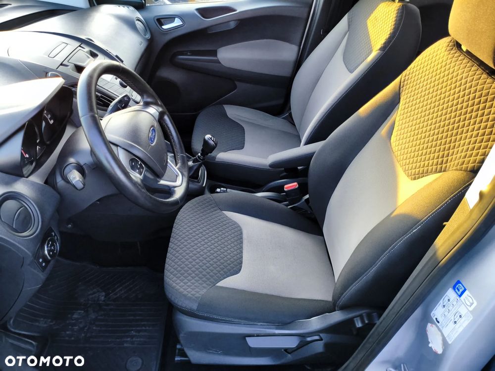 Ford Transit Courier Trend - 12