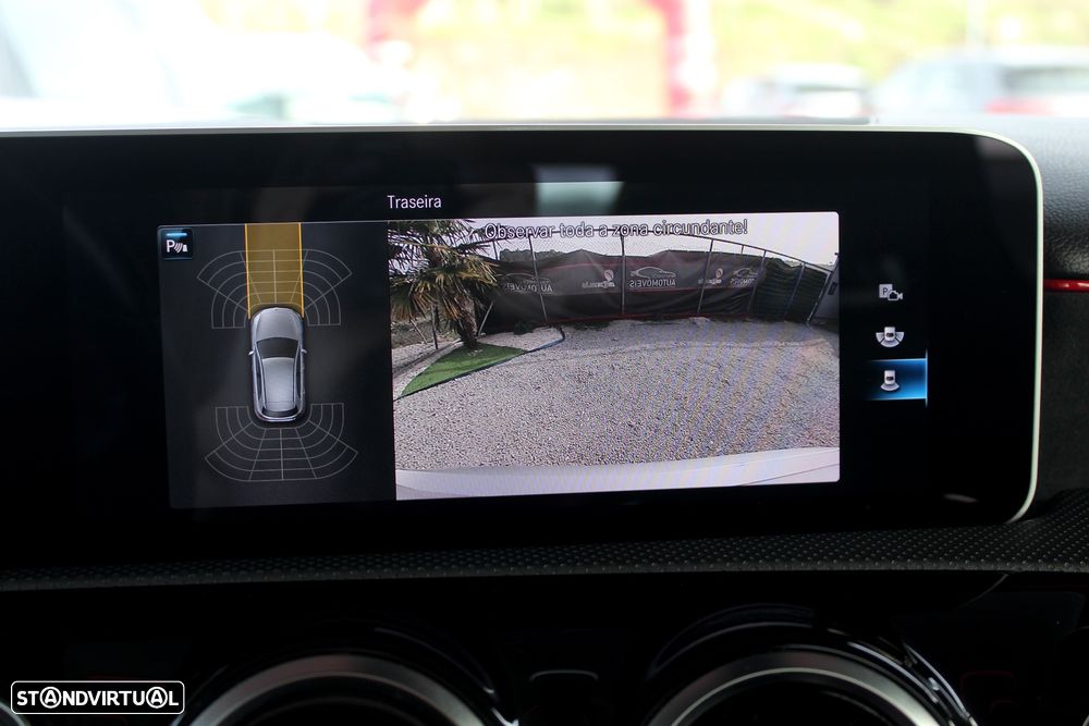 Mercedes-Benz A 160 AMG Line - 11