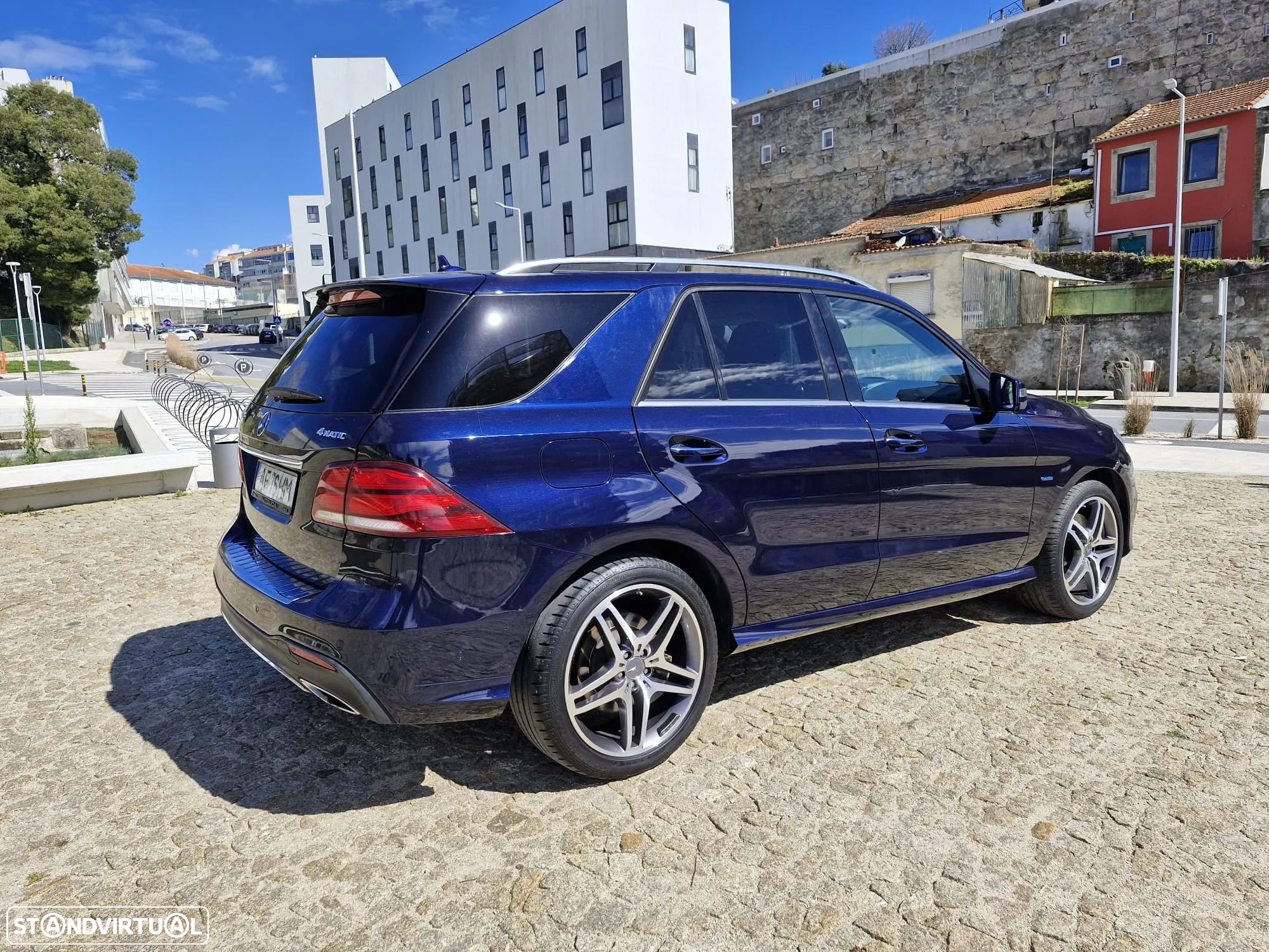 Mercedes-Benz GLE 500 e 4-Matic - 12