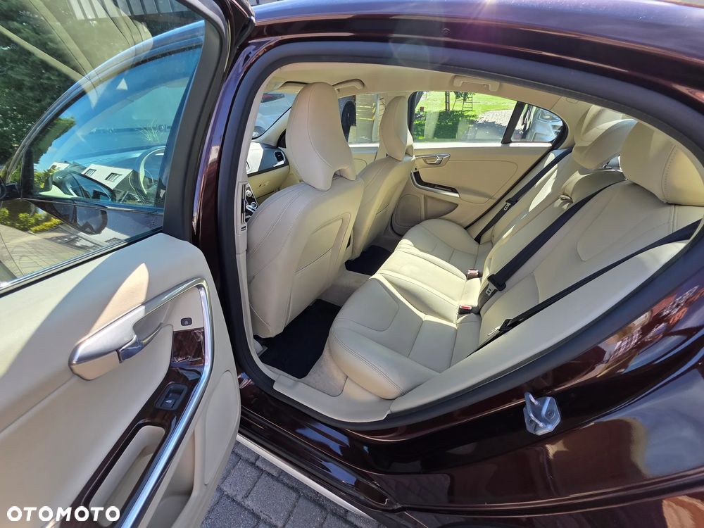 Volvo S60 2.5 T5 AWD - 19