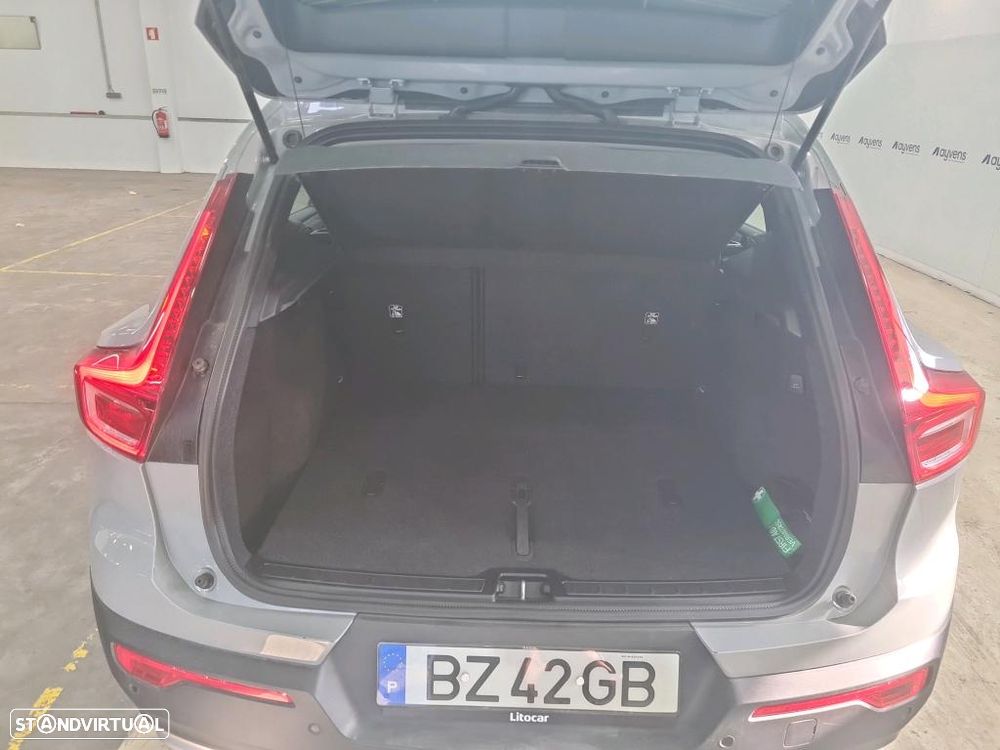 Volvo XC 40 2.0 B3 Essential - 11