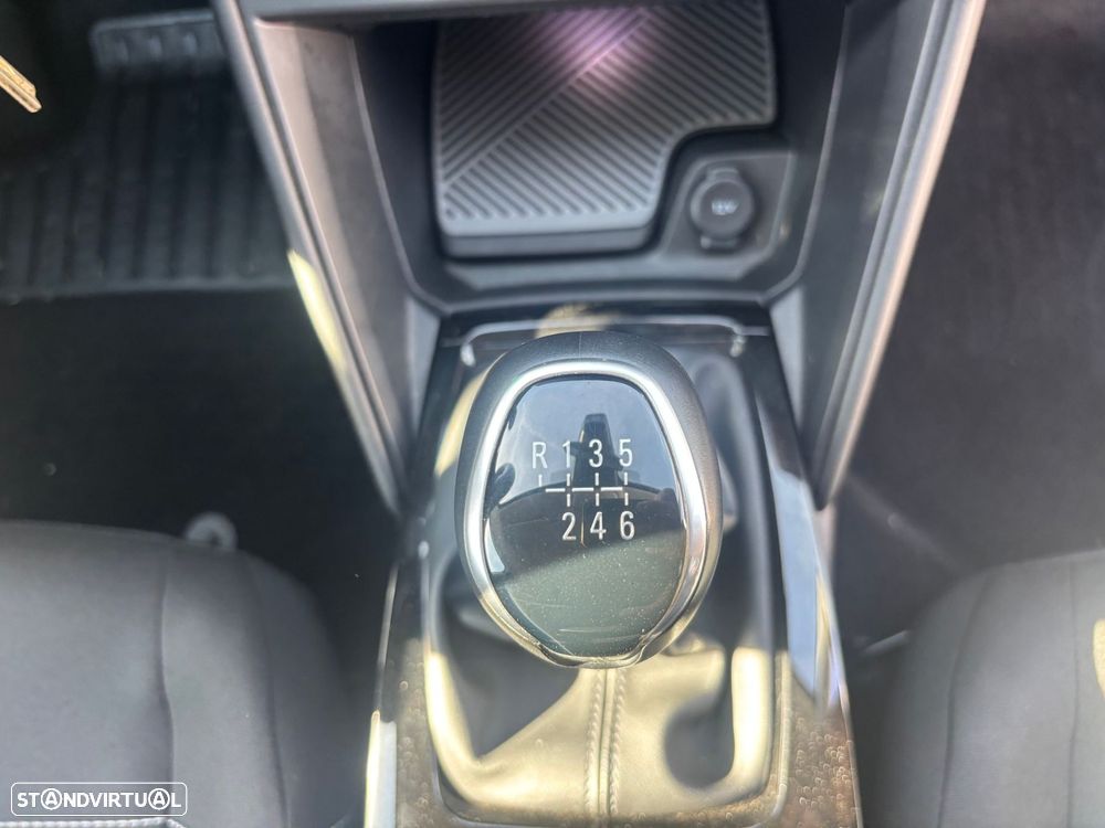 Citroën C4 PureTech 130 Stop&Start SHINE - 12