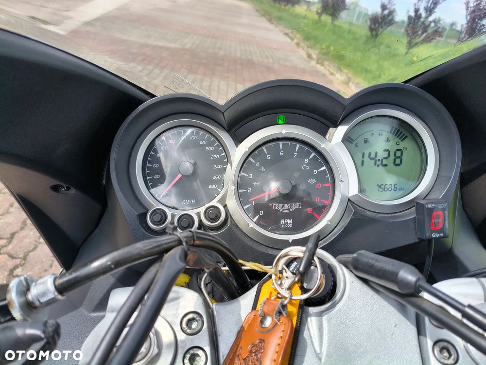 Triumph Sprint - 9