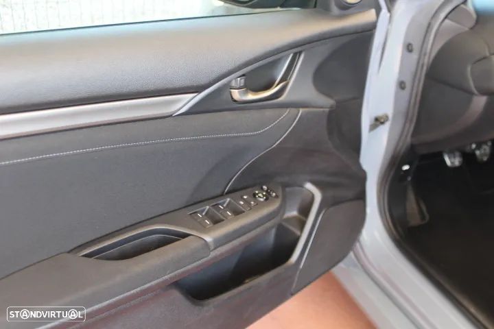 Honda Civic 1.6 i-DTEC Elegance Navi - 27