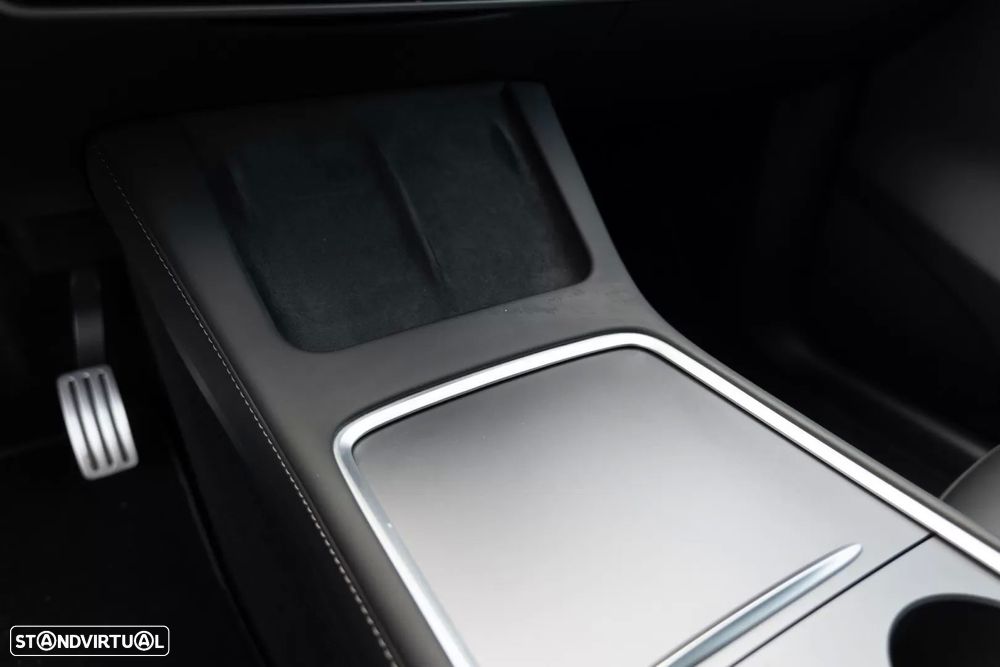 Tesla Model Y Performance Tração Integral - 28