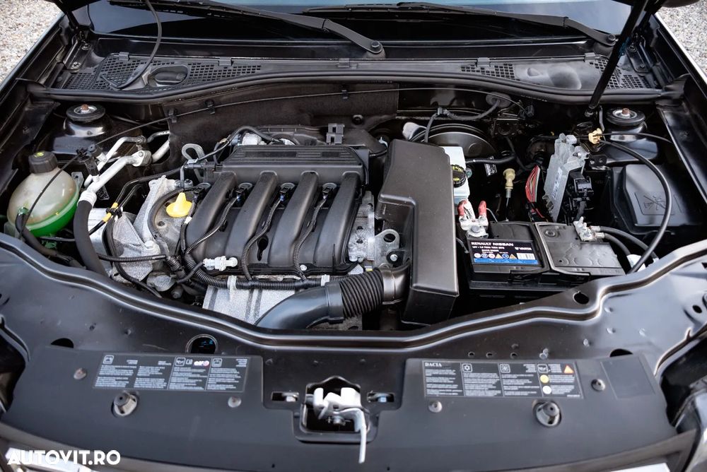 Dacia Duster 1.6 4x2 Laureate - 28