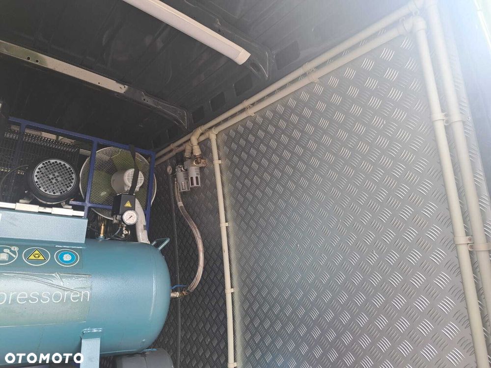 Iveco Daily | 3.0  180 KM | Mobilny serwis opon | - 19