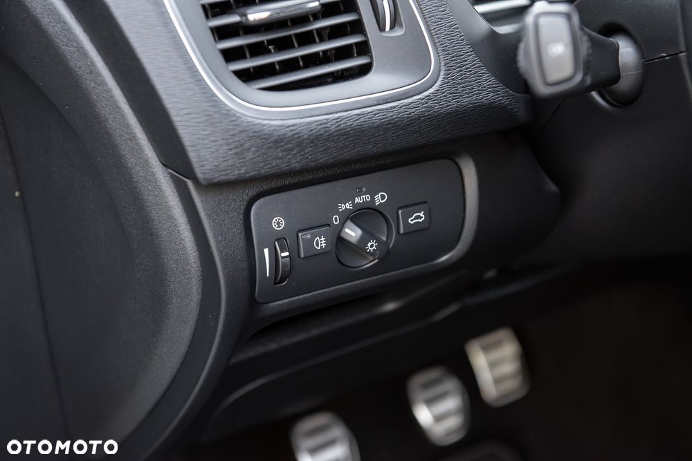 Volvo V40 D2 RDesign - 18