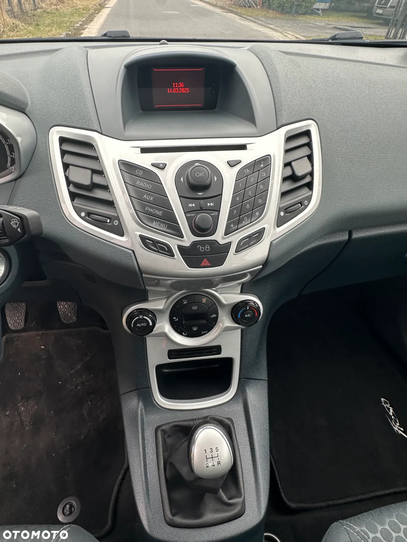 Ford Fiesta 1.25 Titanium - 28