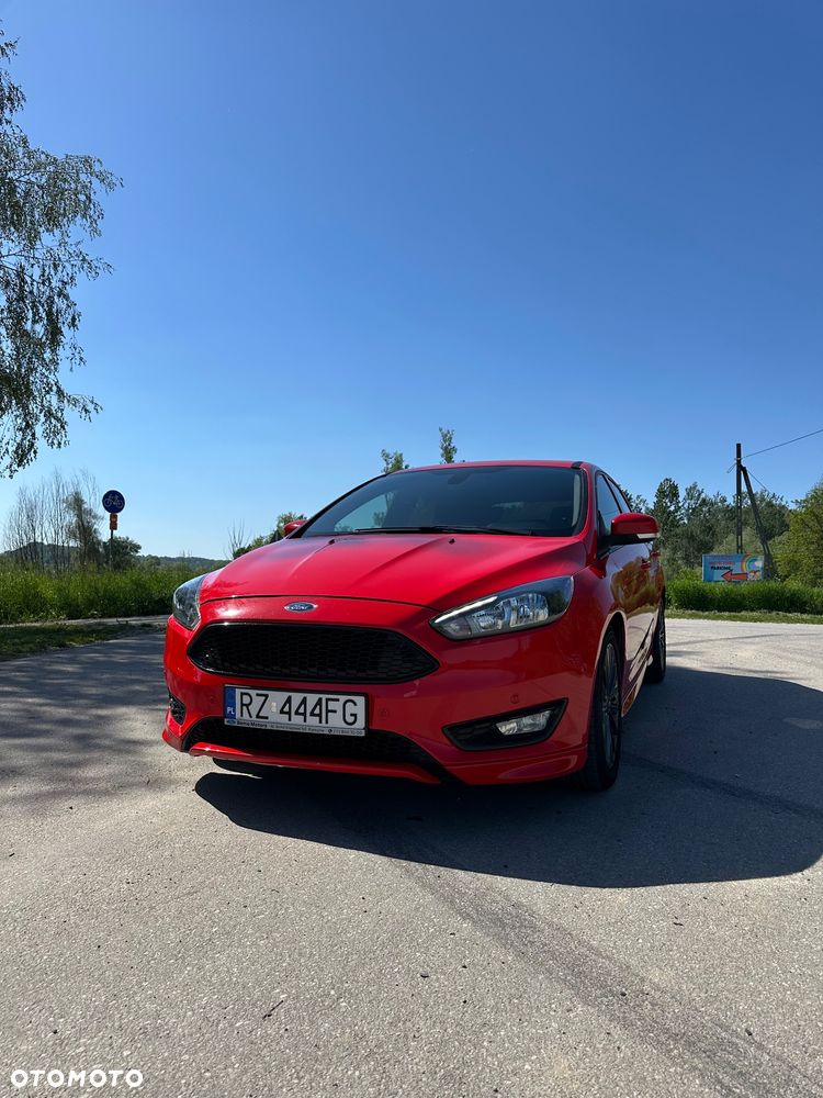 Ford Focus 1.0 EcoBoost ST-Line - 1