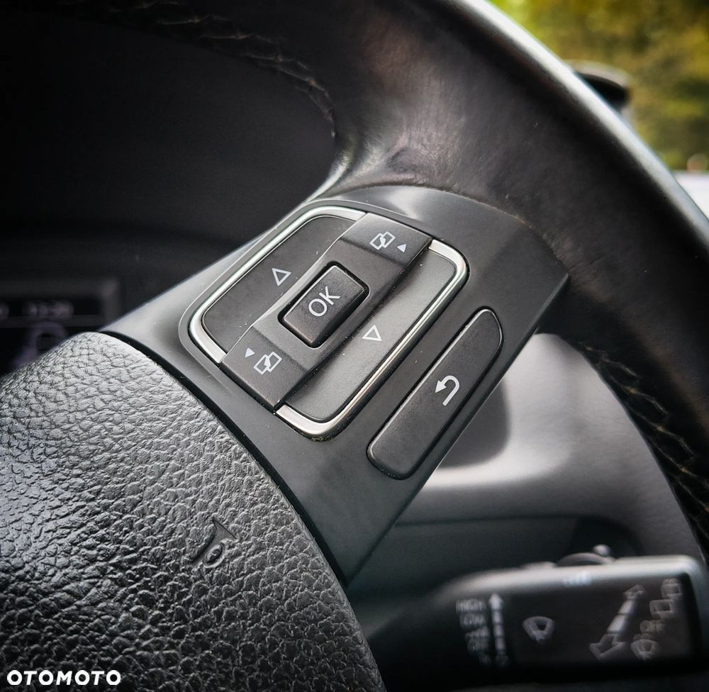 Volkswagen Touran 2.0 TDI DPF Cross - 22