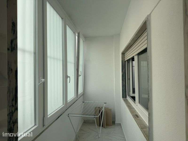 Apartamento T1 para Venda - Grande imagem: 2/8