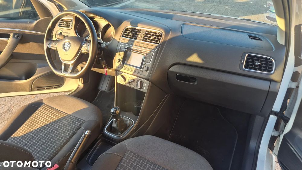 Volkswagen Polo - 9