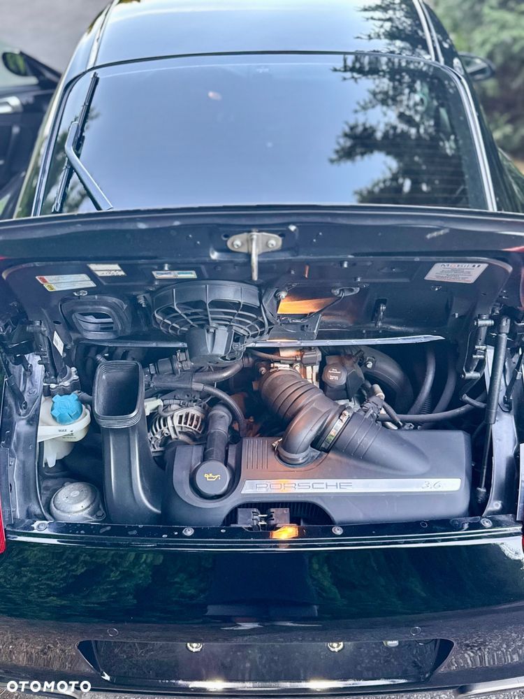 Porsche 911 Carrera Tiptronic S - 26