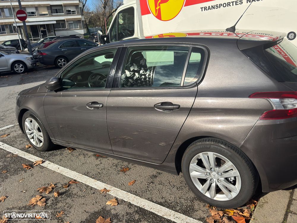 Peugeot 308 1.6 e-HDi Access - 2