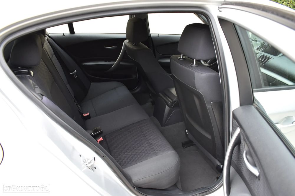 BMW 116 d DPF Edition Sport - 14