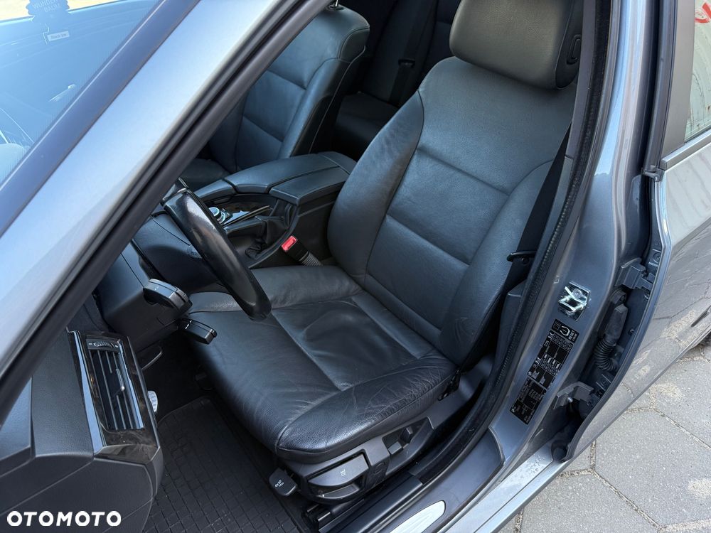 BMW Seria 5 525d Edition Lifestyle - 17