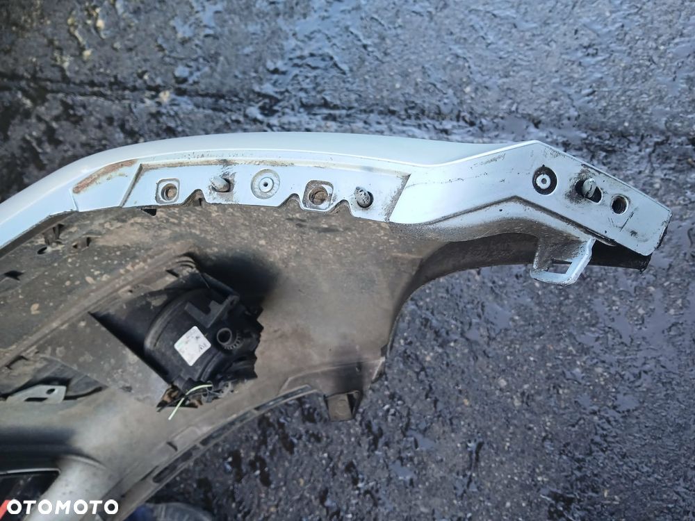 Ford Fusion Zderzak przedni kod lakieru 32 - 6