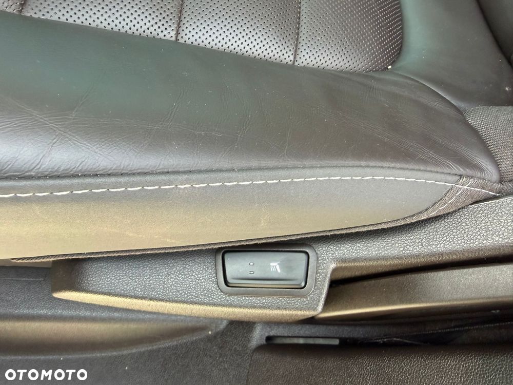 Renault Espace 1.6 dCi Energy Initiale Paris EDC 7os - 20