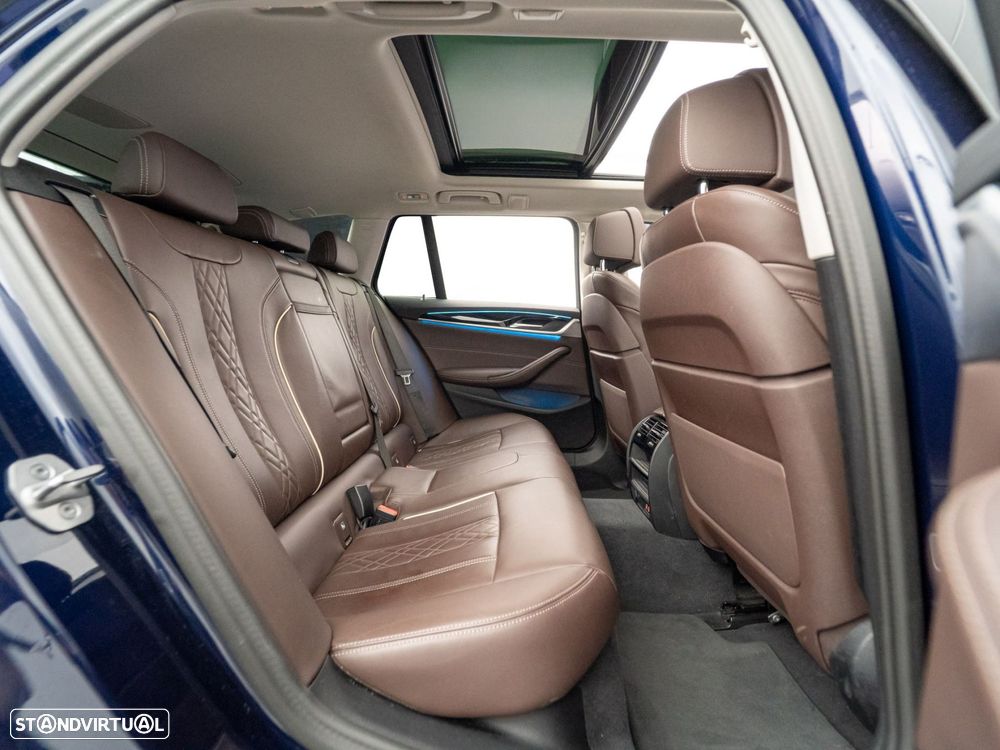 BMW 530 e - 48