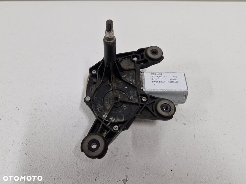 ALFA ROMEO GIULIETTA SILNICZEK WYCIERACZKI TYŁ KLAPY BAGAŻNIKA 50509441 - 1