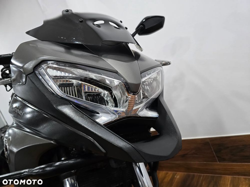 Honda VFR - 8