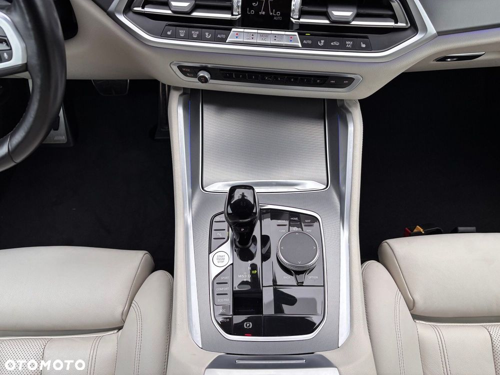 BMW X6 - 25
