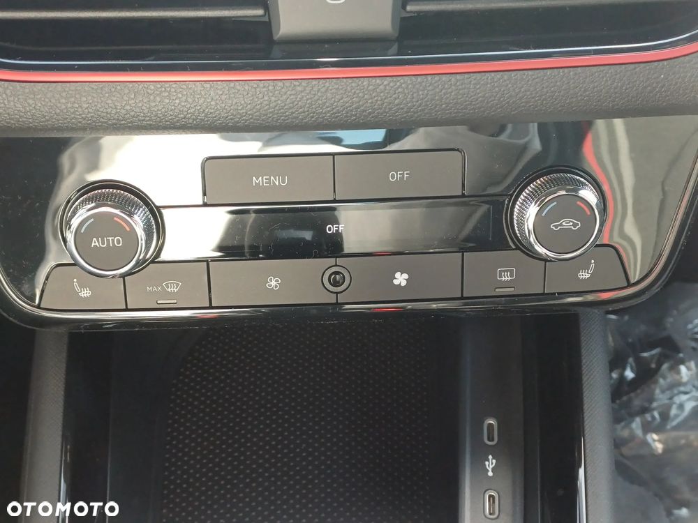 Skoda Kamiq 1.0 TSI Monte Carlo DSG - 18