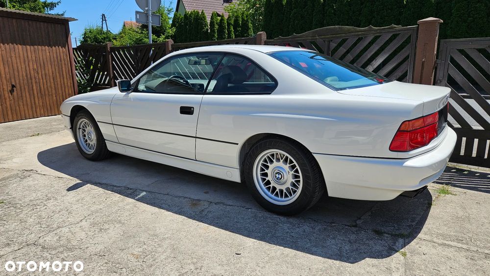 BMW Seria 8 - 3