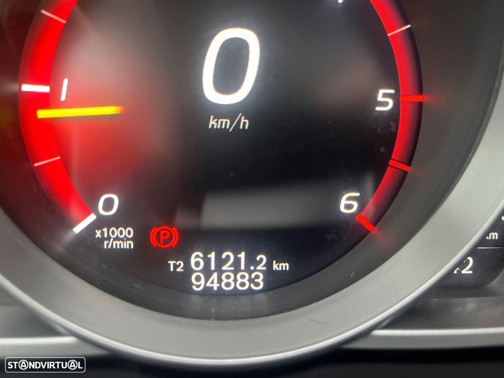 Volvo V40 D2 Momentum - 12