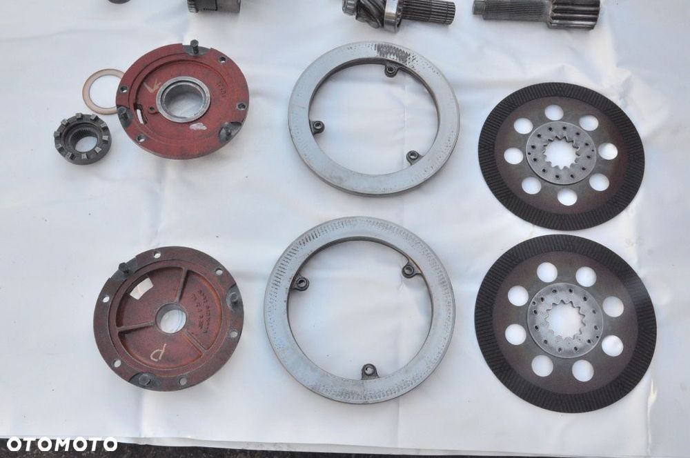 WAŁEK KOŁO TALERZOWE TRYB PÓŁOŚ TARCZKI CHOINKA MASSEY FERGUSON 6170 - 5
