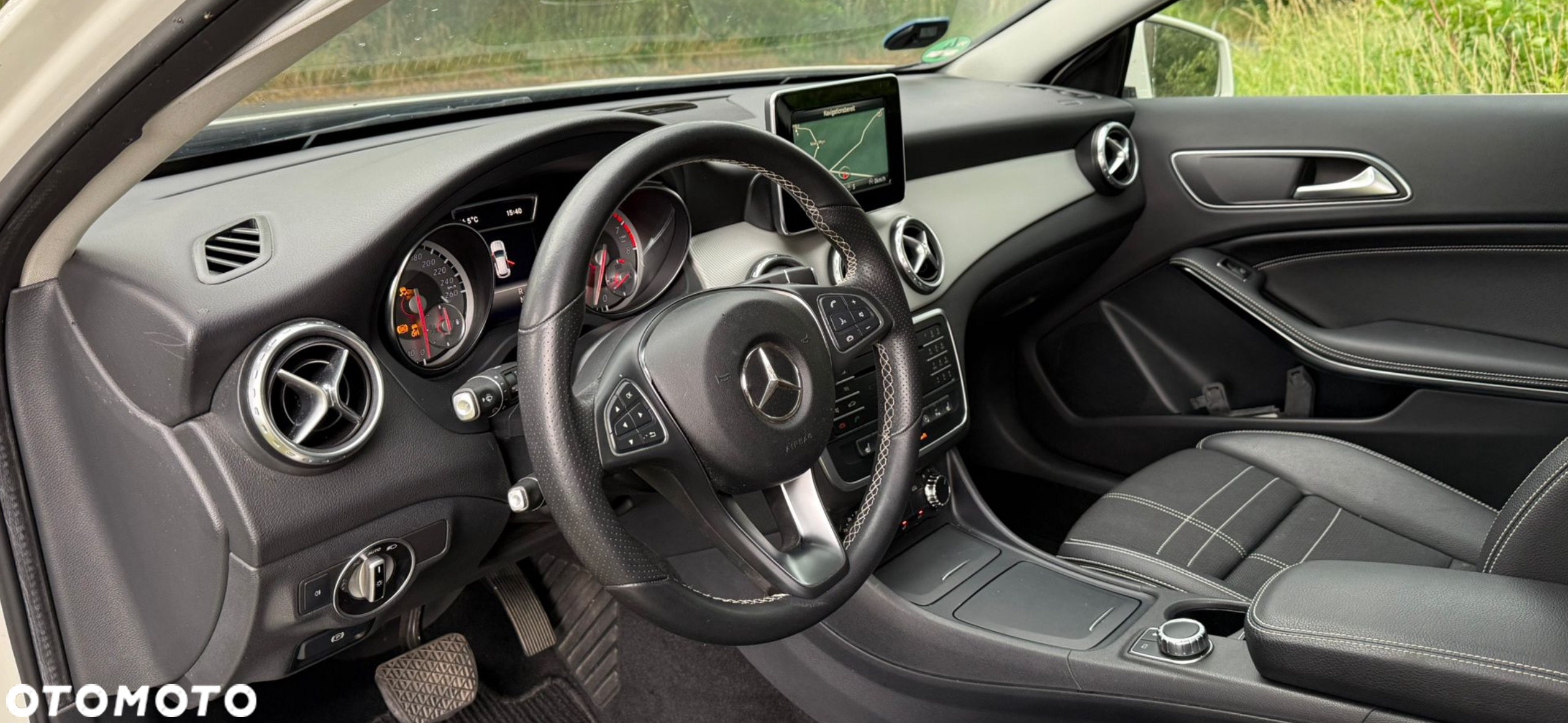 Mercedes-Benz GLA 200 7G-DCT Activity Edition - 15