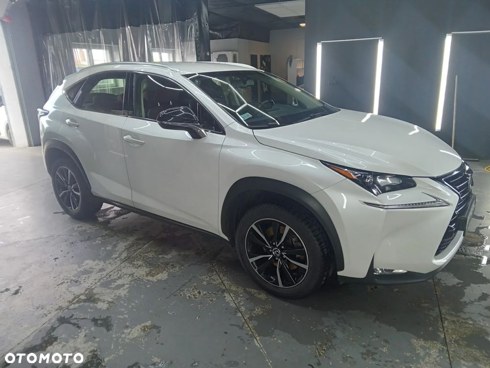 Lexus NX 200t Prestige AWD - 3