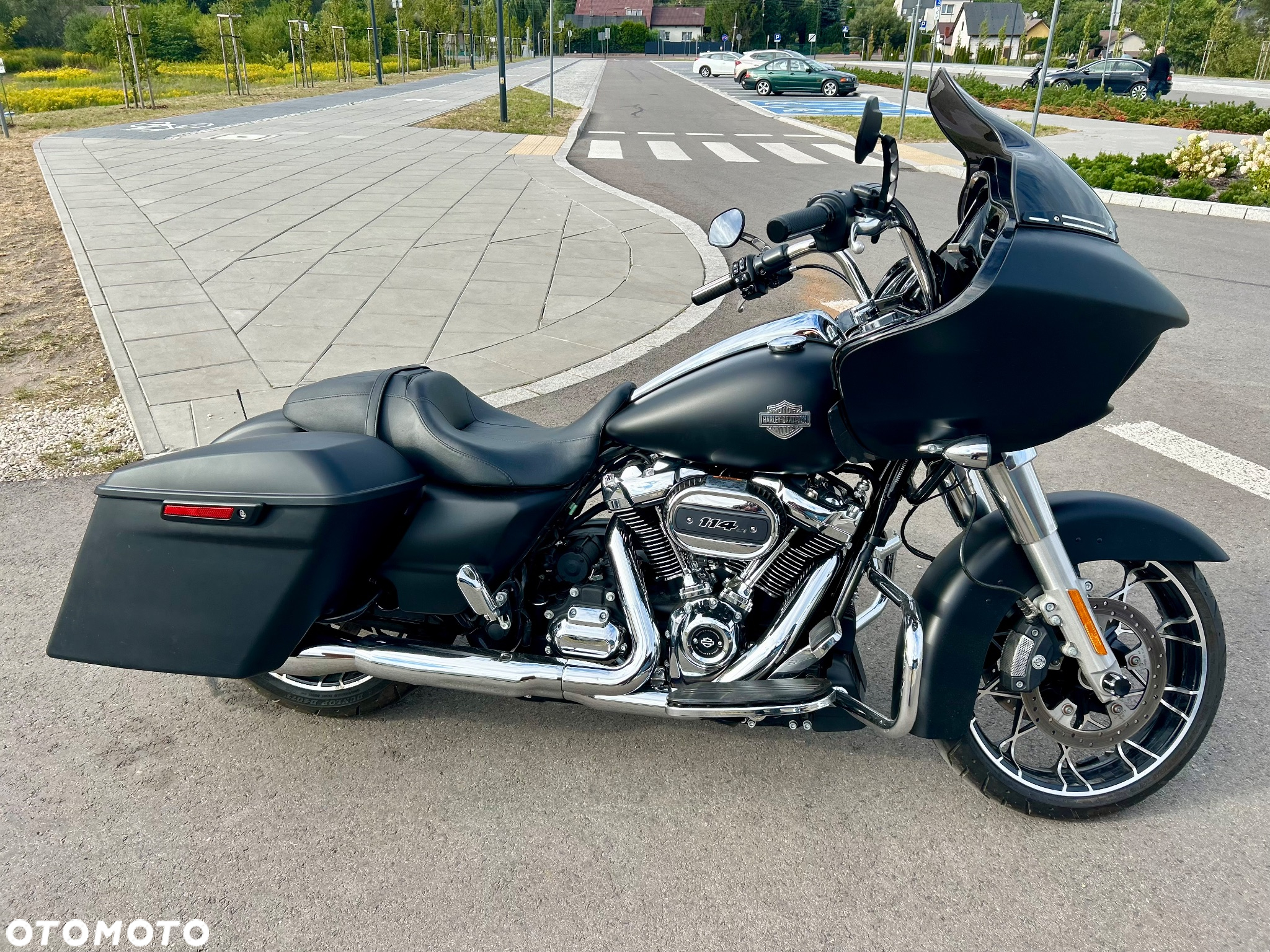 Harley-Davidson Touring Road Glide - 11