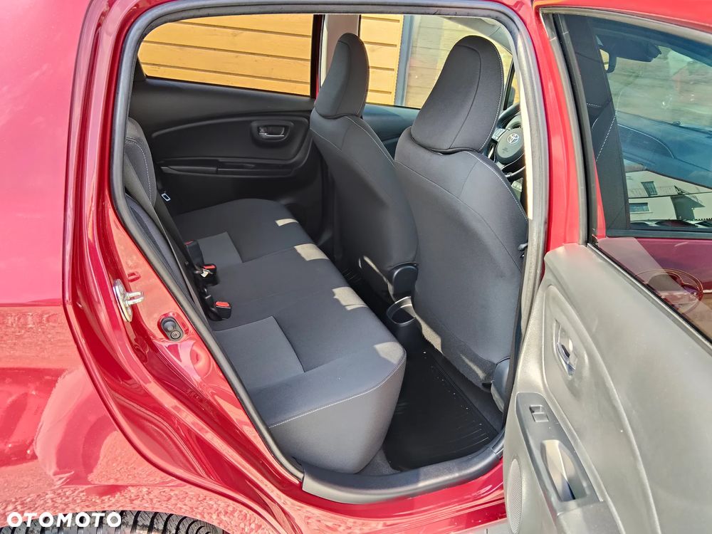 Toyota Yaris 1.5 Premium - 25