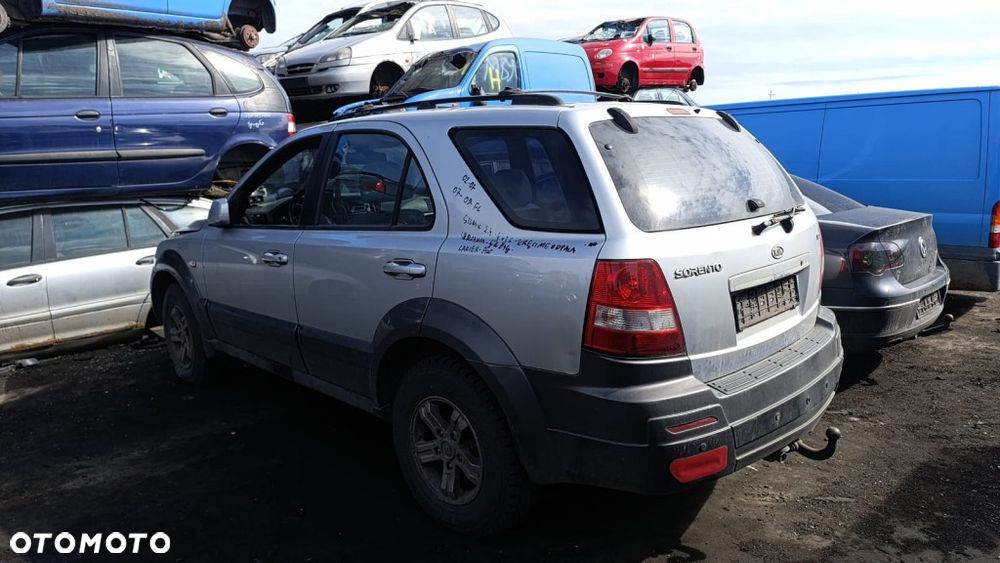 36052 Kia Sorento I model od 02-07 silnik 2.4 G4JS skrzynia GU04G lakier AW - 2