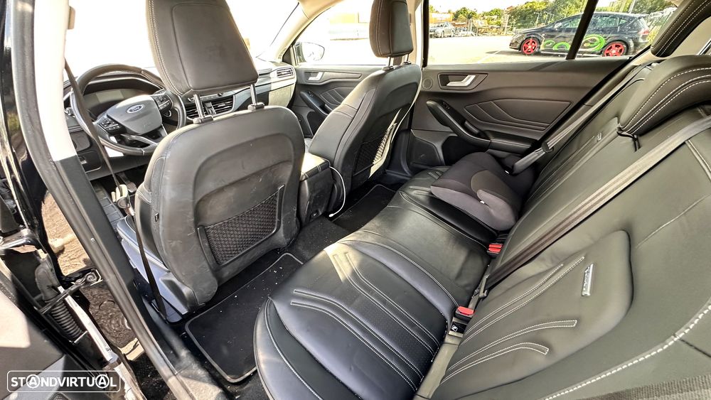 Ford Focus 1.0 EcoBoost Vignale - 6