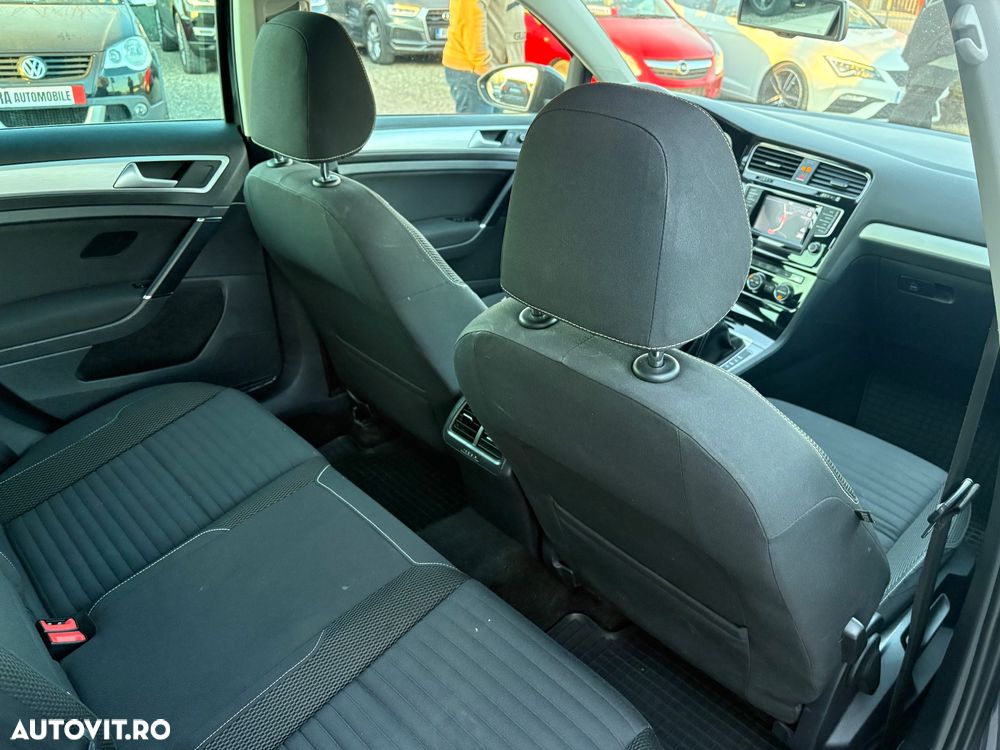 Volkswagen Golf 2.0 TDI BlueMotion Technology Cup - 8